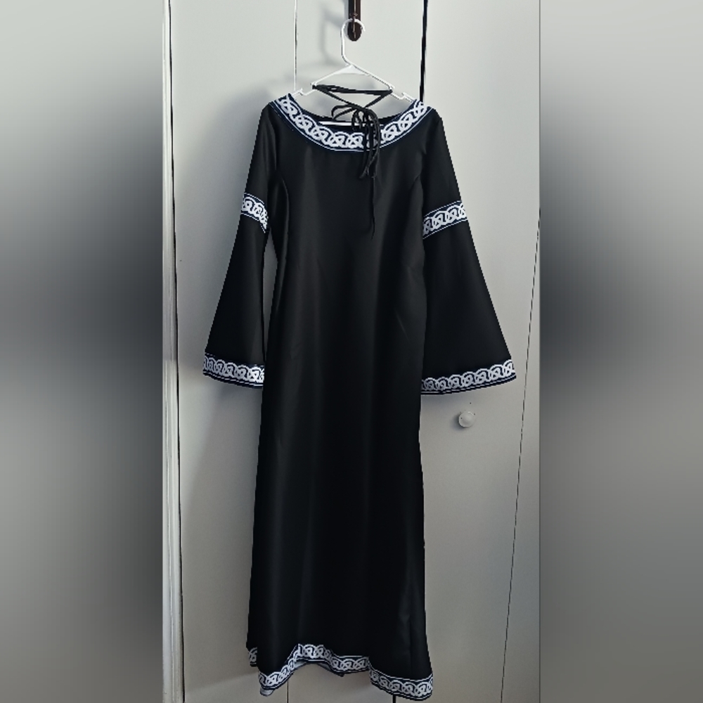 Renaissance/medieval costume dress.